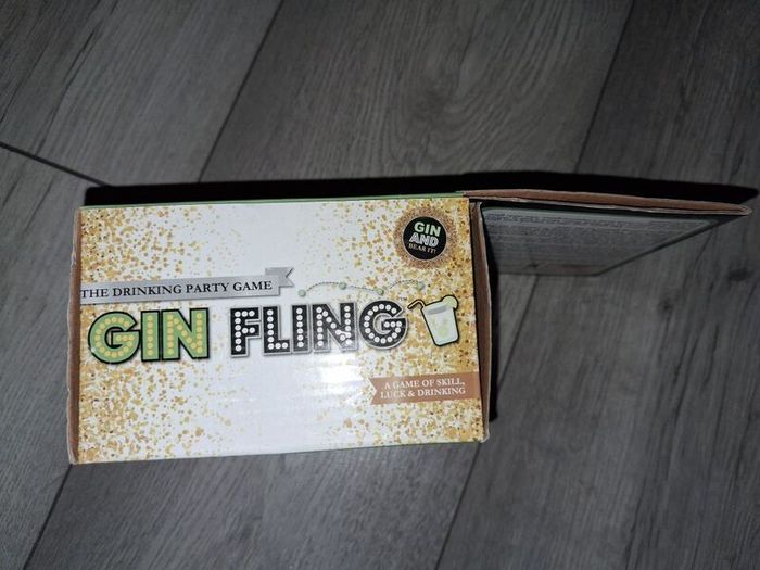 x2 Bundle - Brand New The Drinking Party Game - Gin Fling - RRP - 10.00 & Now Added - Brand New Heineken Shoulder Bag