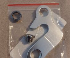 Bicycle / parts / rear hanger