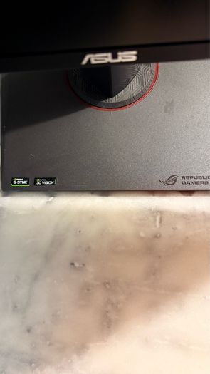 Monitor Asus Rog Swift