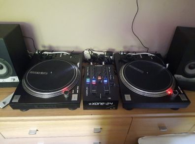Djset up , reloop rp7000 mk2 x2 allen and heath xone 24