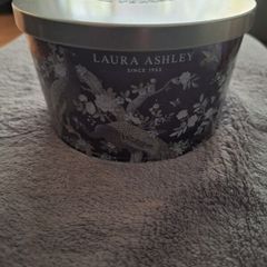 Laura Ashley 70th Anniversary Royal Bloom Triple Scented Candle .. Price Drop