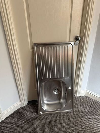 Kitchen sink