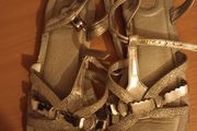 Girl's sandals, size 2