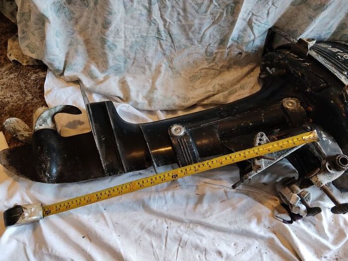 Vintage Mercury Outboard Motor 6hp and Mercury Fuel Tank