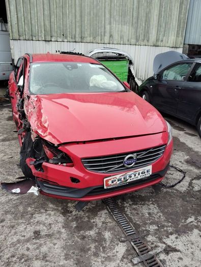 Breaking Volvo v60 d4 2016 2.0d