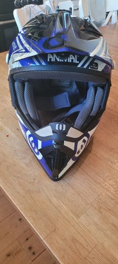 Animal Helmet XL 61-62cm