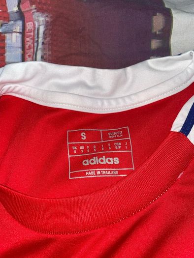Real arsenal football jersey can ship if needed
