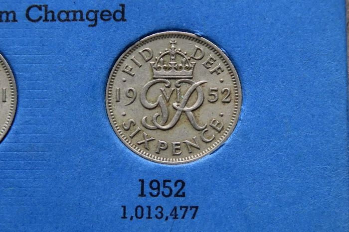 Great Britain Sixpence 1937 To 1967 [34 Coins Inc 10 x Silver Pre 47] Whitman Folder