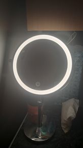 make-up mirror