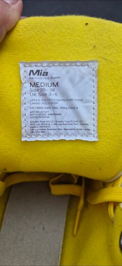 Mia Retro Roller Skates