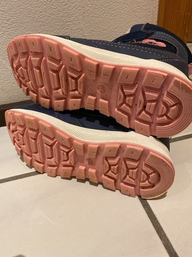 Girls winter boots UK size 1 (EU33)