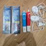 oral b kids electric toothbrush x 2 With charger and 8 brand new heads Image 4