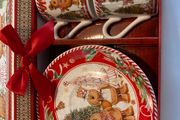 Christmas gingerbread mug and saucer set - new in box
