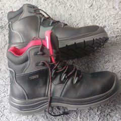 safety boots