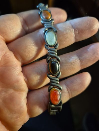 1960s Vintage Multistoned Bracelet.