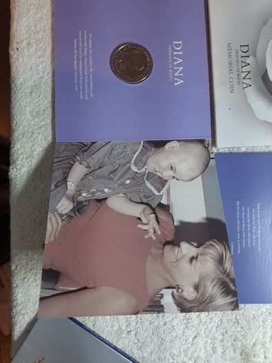 Diana memorial 5 pound coin.