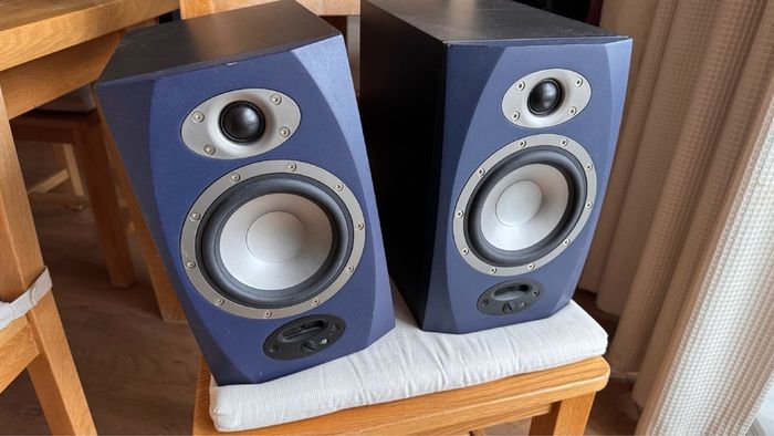 Tannoy Reveal 5A