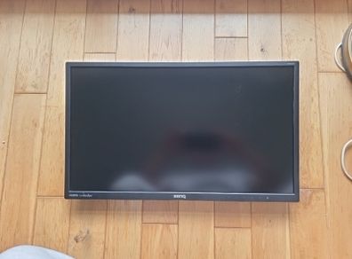 Benq 24" monitor with speakers