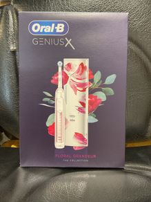Oral-B Genius X electric toothbrush (Floral Grandeur, the collection)