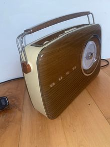 Bush radio TR82 vintage brown FM MW LW