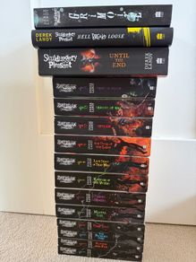 Skulduggery pleasant series 1-15 missing 10 and 11.Includes sequel and grimoire books.