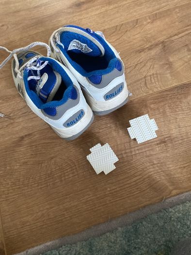 roller shoes/ Rollies