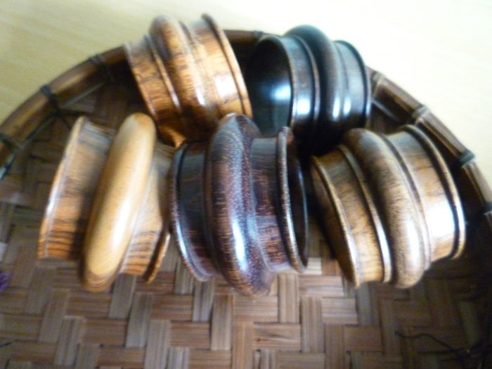Wooden Napkin Ring holders-set Of 5 Vintage With Storage Box