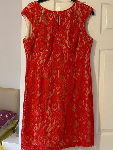 Lined lace Wallis Dress size 18