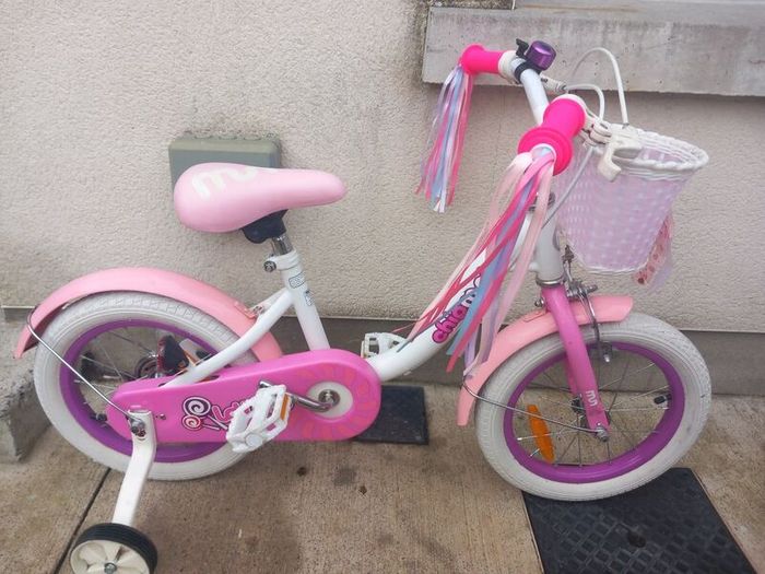 Kids chipmunk bike size 14 inch wheels