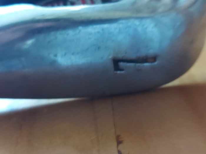 2 Big Bertha Golf Clubs, 6 Iron and 7 Iron, in reasonable condition, see pictures