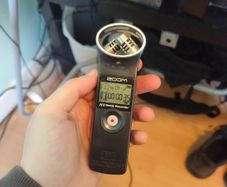 Zoom H1