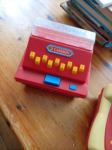 toy cash
