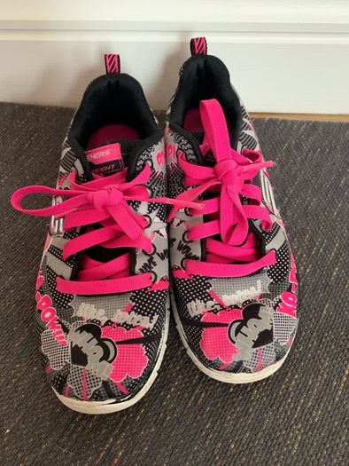 Girls Sketchers