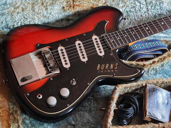 Vintage 1963 Burns London Vista Sonic (Delivery available)