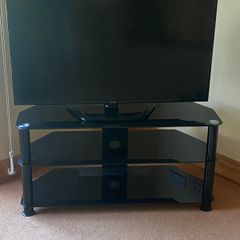 Corner tv stand