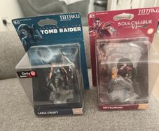 GameStop Exclusive Figures Lara Croft and Mitsurugi