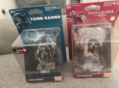 GameStop Exclusive Figures Lara Croft and Mitsurugi