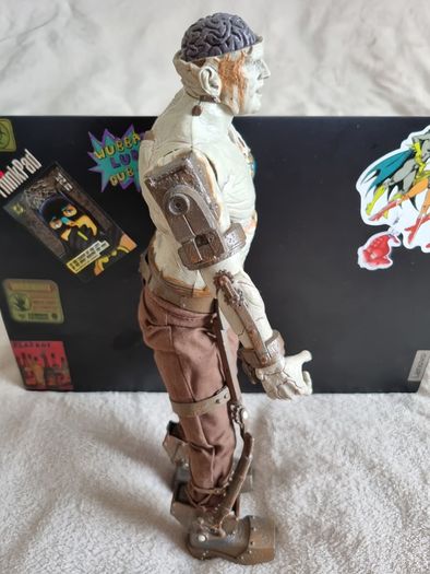 Collectable 2004 Van Helsing Monster Slayer Figure Frankensteins Monster