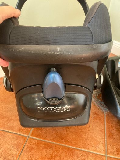 Maxi Cosi Infant Car Seat & Isofix