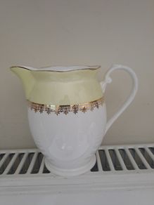 Royal Grafton creamer