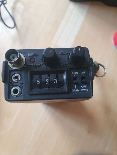 vintage CTE International CT 1600 handheld VHF FM transceiver