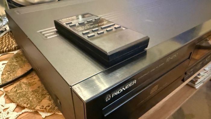 Pioneer PD 4350 with remote (repair or parts)