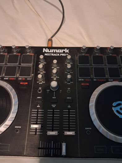 Numark Mixtrack Pro II DJ Controller