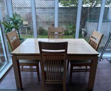 Table & chairs