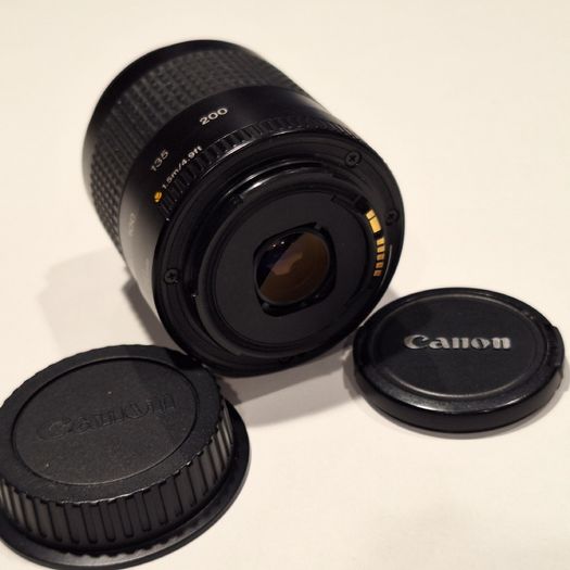 Canon EF 80-200mm f4.5-5.6 II Lens for Canon EOS DSLR Digital Cameras