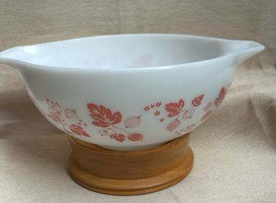 Retro Pyrex Cinderella Mixing Bowl