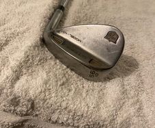 Wilson staff 56 degree wedge