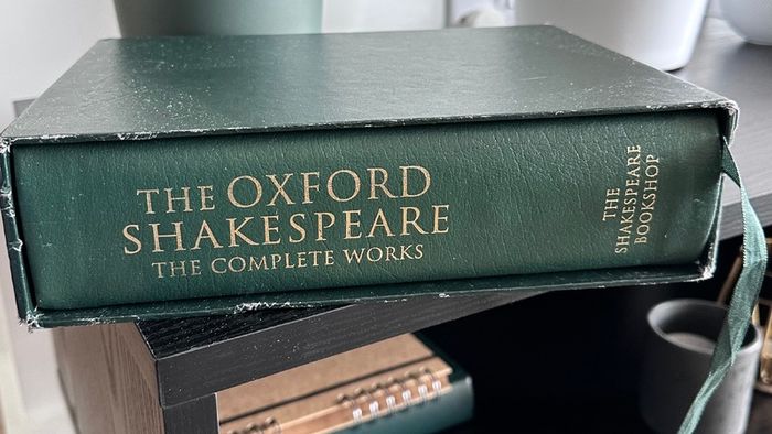 The Oxford Shakespeare Complete Works