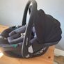 New born Maxi Cosi car seat + two isofix 360 bases Image 2