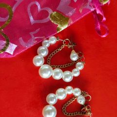 Jewellery pearl style earrings